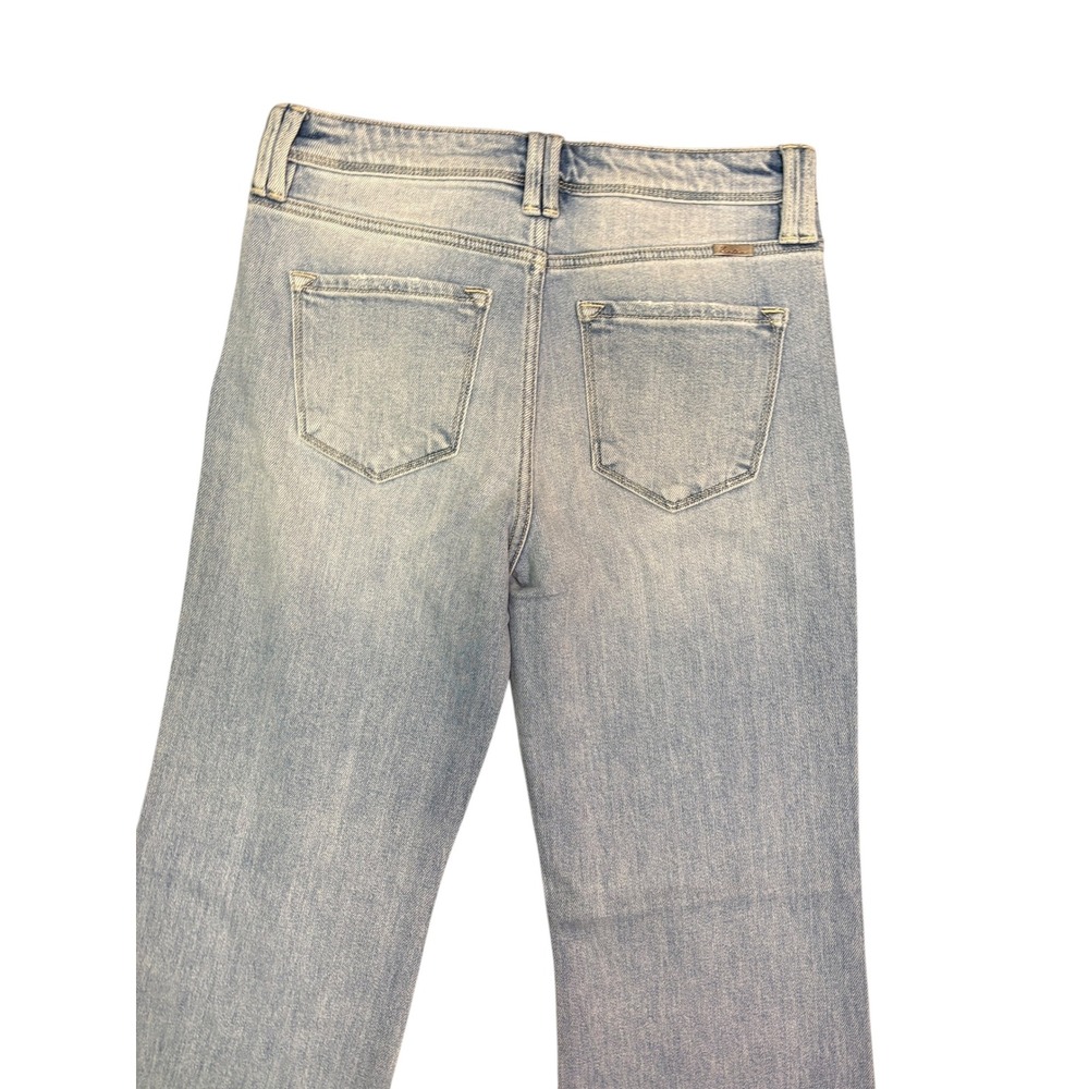 KanCan sz 28 Mid/High Rise Flare Med Light Wash Light distressing NWT 28X33 Long - Picture 3 of 9